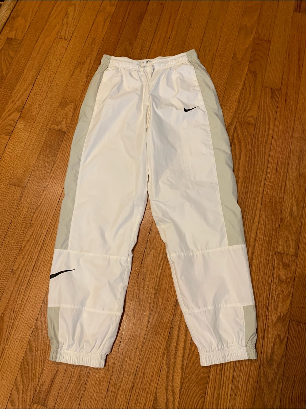 Women’s Nike White Windbreaker Pants